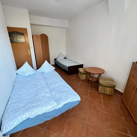 Πανσιόν Lemon