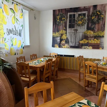 Lemon Guest house *