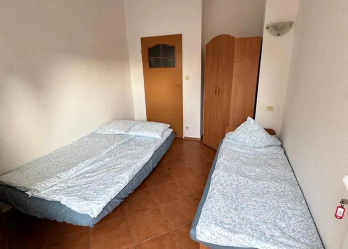 Lemon ゲストハウス ポビエロボ